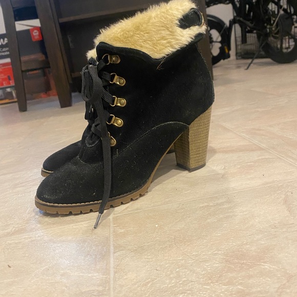 Heeled boots - Picture 2 of 3